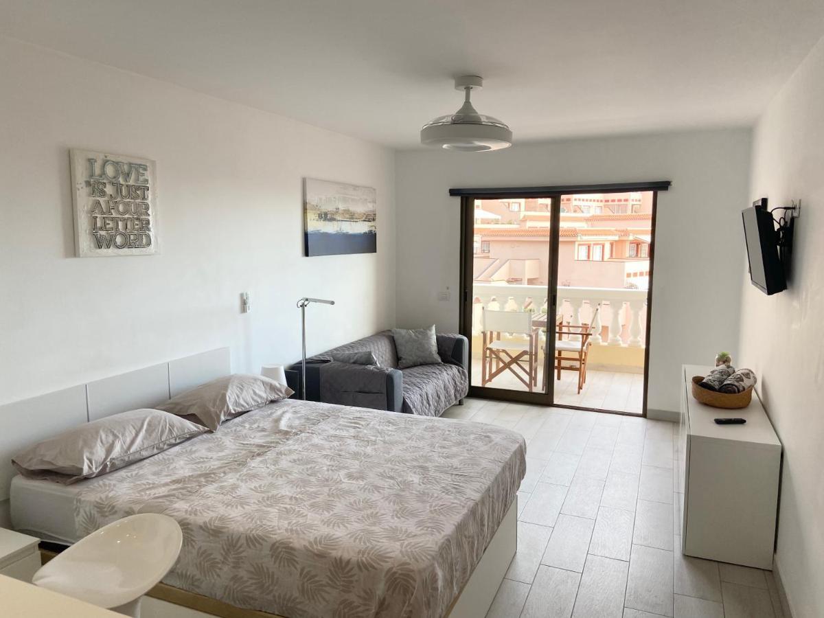 Top Floor, Panoramic Studio, Heated Pool Los Cristianos  Exteriér fotografie